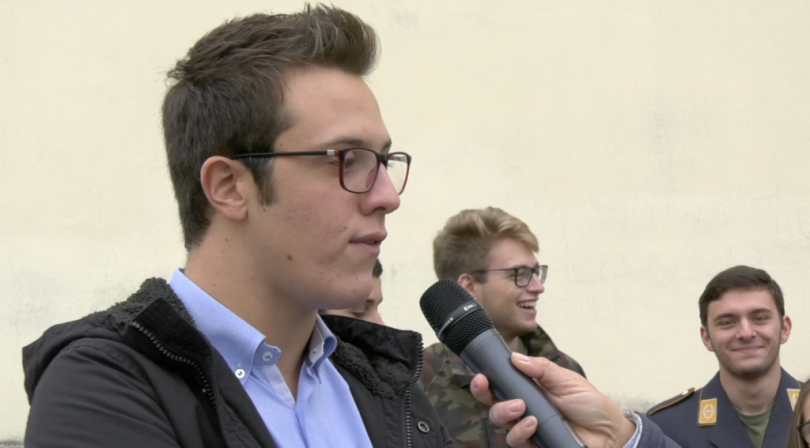 VIDEO - I ragazzi del laboratorio teatrale del Balbo-Lanza alle celebrazioni dei 100 anni del volo su Vienna di Natale Palli